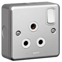 LEGRAND 733889 1G 15A SWITCHED SOCKET Synergy Metalclad